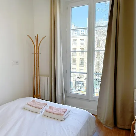 Apartment 5 People Centre 3em In Meslay Marais Paris